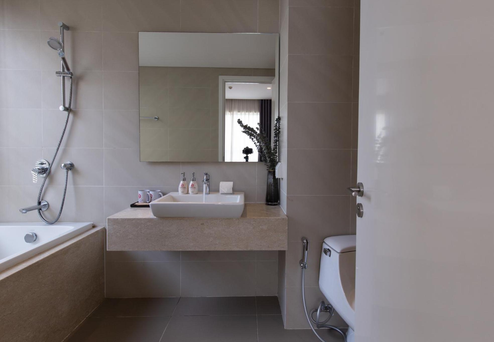 Căn hộ Diamond Island Highfloor Riverview 8min To D1 *